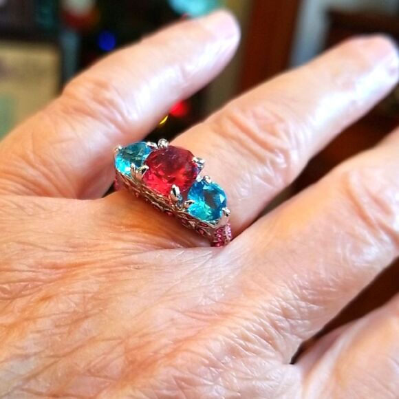 Beautiful Ring With Topaz Stones!!! NWOT!!! - Picture 1 of 5